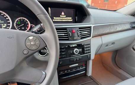 Mercedes-Benz E-Класс, 2009 год, 1 650 000 рублей, 24 фотография