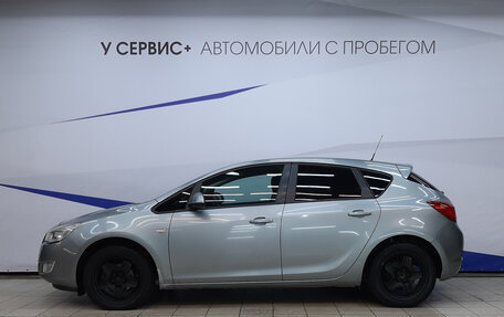 Opel Astra J, 2010 год, 620 000 рублей, 2 фотография