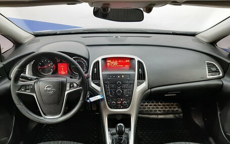 Opel Astra J, 2010 год, 620 000 рублей, 9 фотография