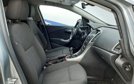 Opel Astra J, 2010 год, 620 000 рублей, 11 фотография