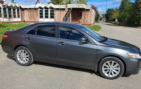 Toyota Camry, 2011 год, 1 350 000 рублей, 5 фотография