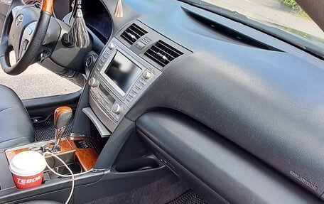 Toyota Camry, 2011 год, 1 350 000 рублей, 15 фотография