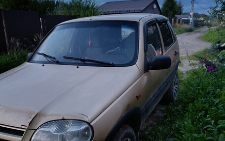 Chevrolet Niva I рестайлинг, 2004 год, 230 000 рублей, 8 фотография