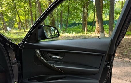 BMW 3 серия, 2017 год, 2 650 000 рублей, 26 фотография