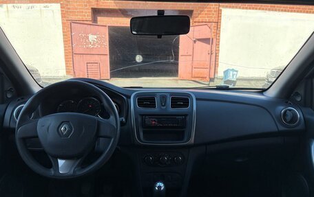 Renault Logan II, 2016 год, 450 000 рублей, 8 фотография