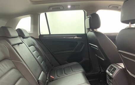Volkswagen Tiguan II, 2018 год, 3 289 000 рублей, 12 фотография