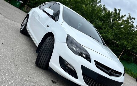 Opel Astra J, 2015 год, 1 200 000 рублей, 12 фотография