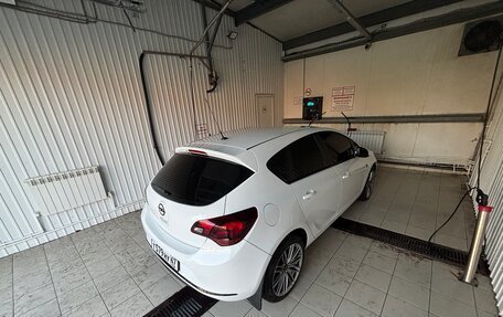 Opel Astra J, 2015 год, 1 200 000 рублей, 4 фотография