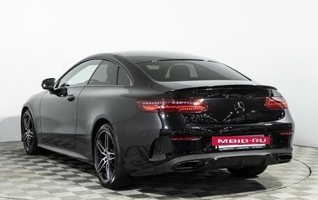 Mercedes-Benz E-Класс, 2019 год, 3 745 000 рублей, 7 фотография