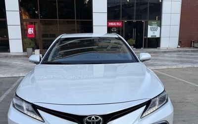 Toyota Camry, 2021 год, 2 100 000 рублей, 1 фотография
