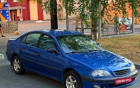 Toyota Avensis III рестайлинг, 1999 год, 265 000 рублей, 1 фотография