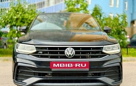 Volkswagen Tiguan II, 2021 год, 3 100 000 рублей, 16 фотография