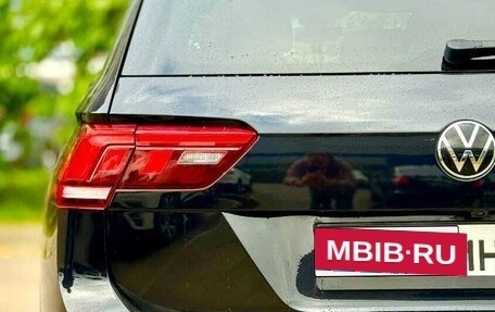 Volkswagen Tiguan II, 2021 год, 3 100 000 рублей, 23 фотография