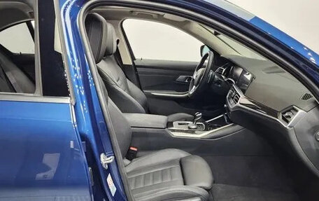 BMW 3 серия, 2022 год, 3 700 000 рублей, 12 фотография