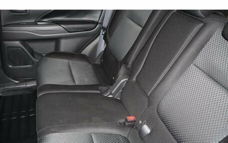 Mitsubishi Outlander III рестайлинг 3, 2019 год, 2 149 000 рублей, 7 фотография