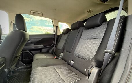 Mitsubishi Outlander III рестайлинг 3, 2016 год, 1 949 000 рублей, 17 фотография