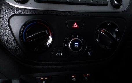 Hyundai Solaris II рестайлинг, 2017 год, 1 409 000 рублей, 14 фотография