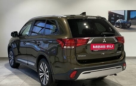 Mitsubishi Outlander III рестайлинг 3, 2019 год, 1 919 000 рублей, 7 фотография