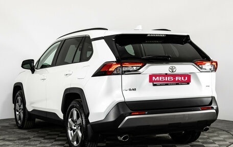 Toyota RAV4, 2020 год, 3 799 000 рублей, 11 фотография