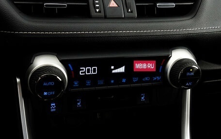 Toyota RAV4, 2020 год, 3 799 000 рублей, 19 фотография