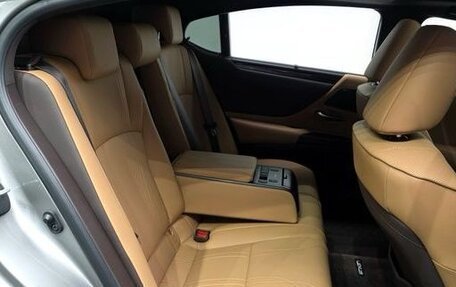 Lexus ES VII, 2021 год, 3 950 000 рублей, 14 фотография