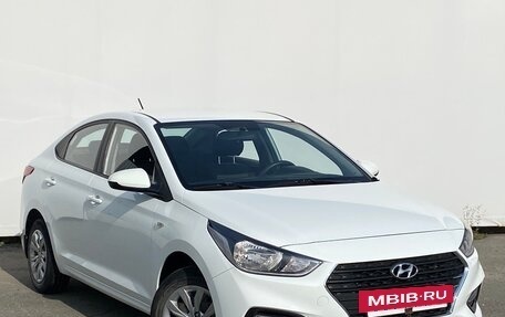 Hyundai Solaris II рестайлинг, 2018 год, 1 360 000 рублей, 3 фотография