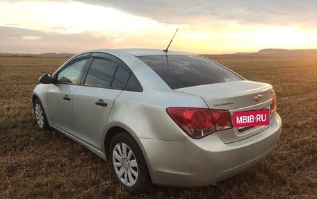 Chevrolet Cruze II, 2010 год, 550 000 рублей, 2 фотография