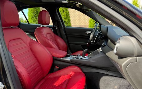 Alfa Romeo Giulia II, 2023 год, 3 800 000 рублей, 20 фотография