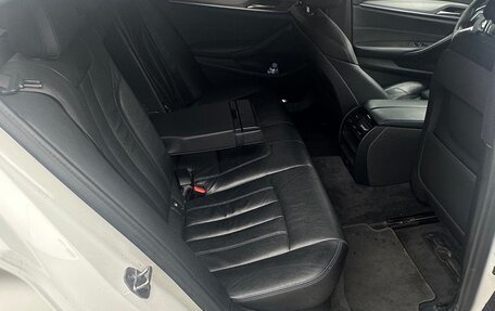 BMW 5 серия, 2019 год, 2 950 000 рублей, 7 фотография