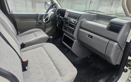 Volkswagen Transporter T4, 2001 год, 875 000 рублей, 9 фотография