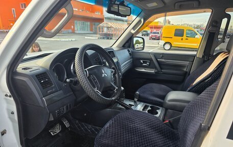 Mitsubishi Pajero IV, 2011 год, 1 800 000 рублей, 2 фотография