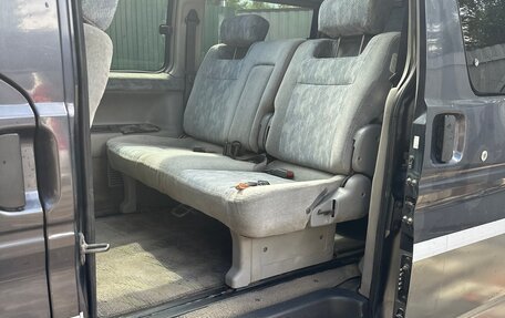 Mazda Bongo Friendee i рестайлинг, 1997 год, 520 000 рублей, 37 фотография