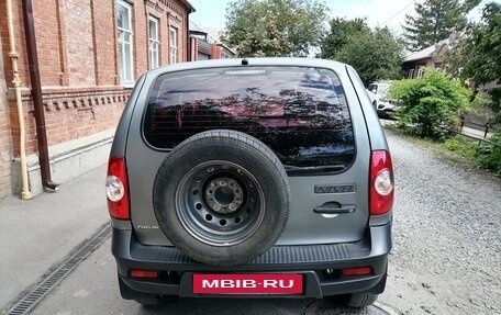 Chevrolet Niva I рестайлинг, 2015 год, 680 000 рублей, 4 фотография