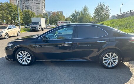 Toyota Camry, 2019 год, 2 680 000 рублей, 10 фотография