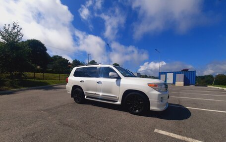 Toyota Land Cruiser 200, 2013 год, 5 000 000 рублей, 1 фотография