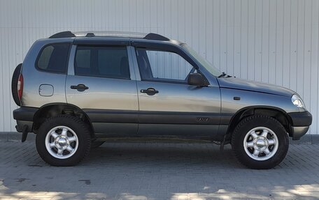 Chevrolet Niva I рестайлинг, 2005 год, 547 000 рублей, 8 фотография