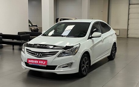 Hyundai Solaris II рестайлинг, 2015 год, 1 030 000 рублей, 1 фотография