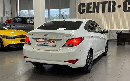 Hyundai Solaris II рестайлинг, 2015 год, 1 030 000 рублей, 5 фотография
