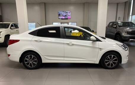 Hyundai Solaris II рестайлинг, 2015 год, 1 030 000 рублей, 6 фотография