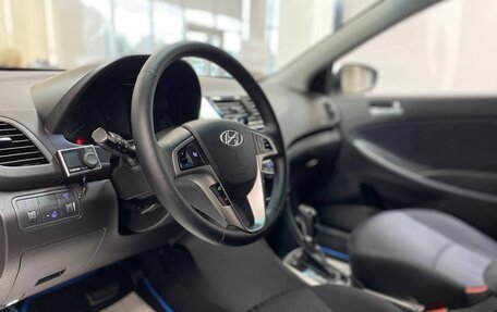 Hyundai Solaris II рестайлинг, 2015 год, 1 030 000 рублей, 9 фотография