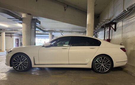 BMW 7 серия, 2019 год, 8 000 000 рублей, 2 фотография