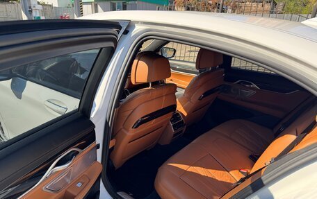 BMW 7 серия, 2019 год, 8 000 000 рублей, 9 фотография