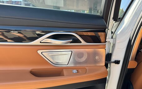BMW 7 серия, 2019 год, 8 000 000 рублей, 10 фотография