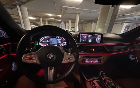 BMW 7 серия, 2019 год, 8 000 000 рублей, 19 фотография
