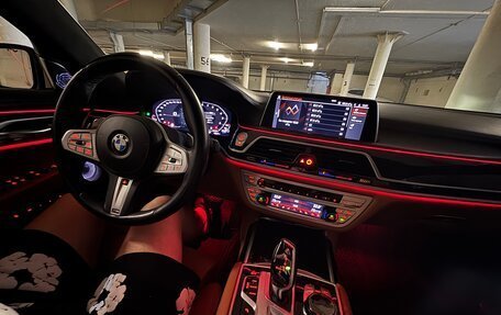 BMW 7 серия, 2019 год, 8 000 000 рублей, 20 фотография