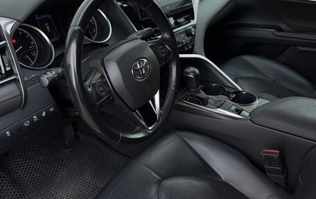 Toyota Camry, 2021 год, 2 590 000 рублей, 8 фотография