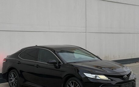 Toyota Camry, 2021 год, 2 590 000 рублей, 2 фотография