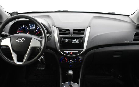 Hyundai Solaris II рестайлинг, 2011 год, 770 000 рублей, 5 фотография