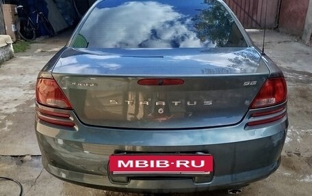 Dodge Stratus II, 2003 год, 510 000 рублей, 2 фотография