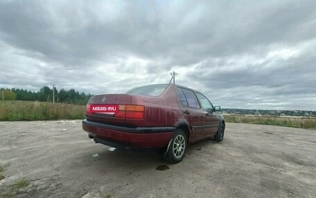 Volkswagen Vento, 1993 год, 90 000 рублей, 9 фотография